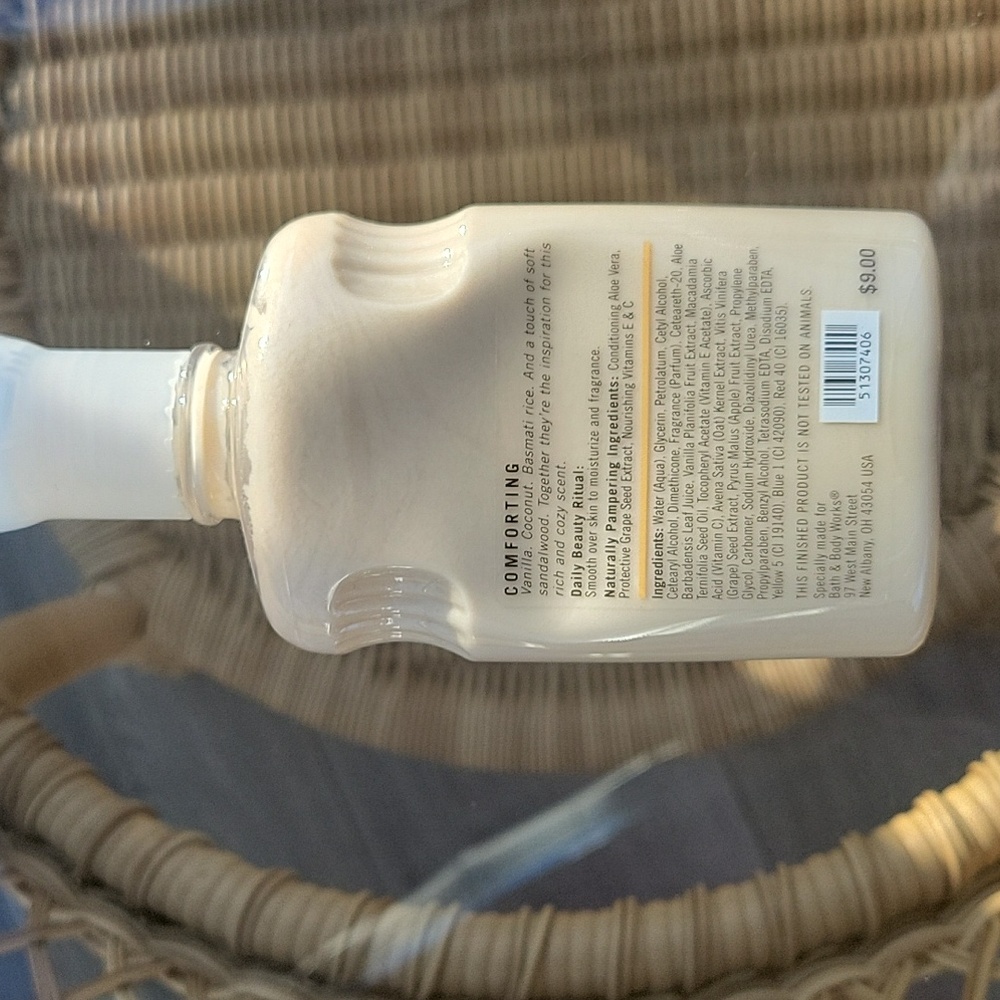 Bath & Body Works Warm Vanilla Sugar Body Lotion and Shower Gel 3 items - Picture 3 of 7
